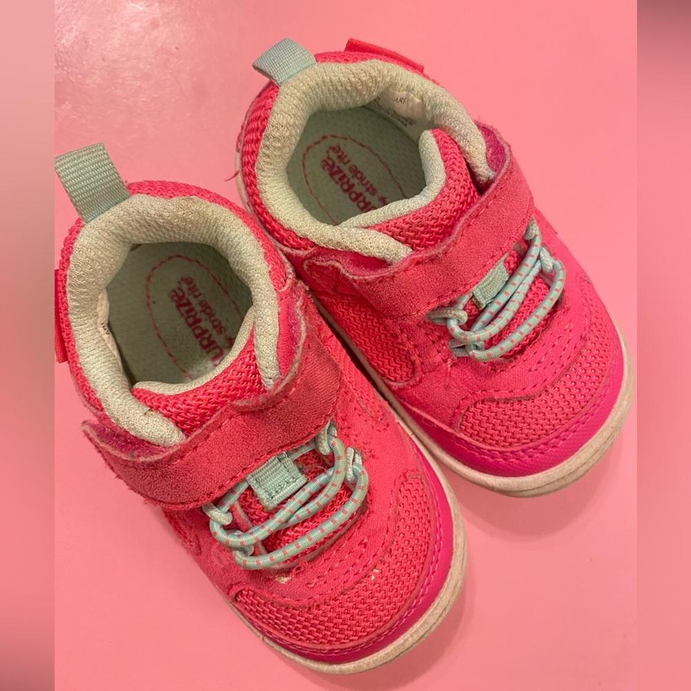 Walking shoes